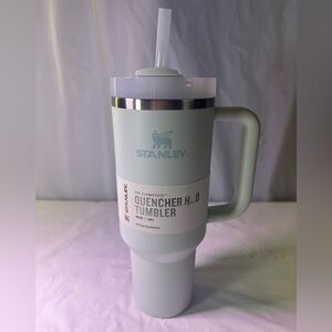 Stanley White Quencher Tumbler